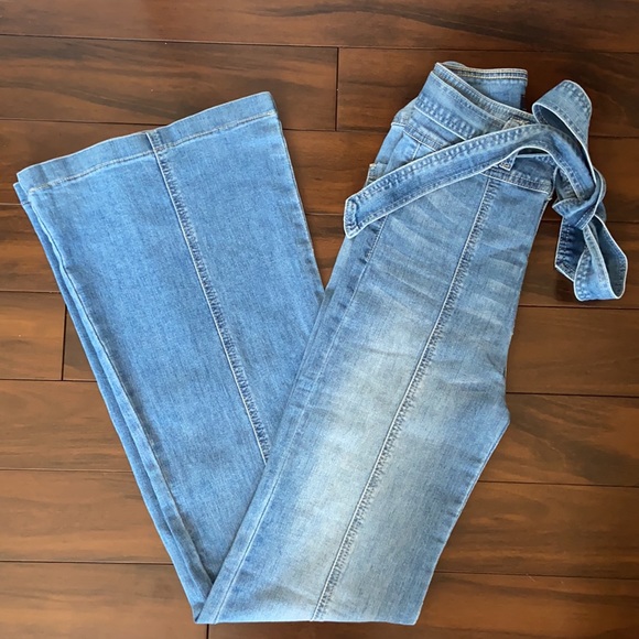 Flying Tomato Denim - NWOT Flying Tomato Washed Denim Flare Jeans